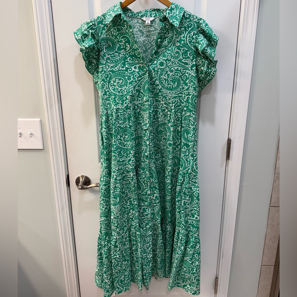 Crown & Ivy Dress
